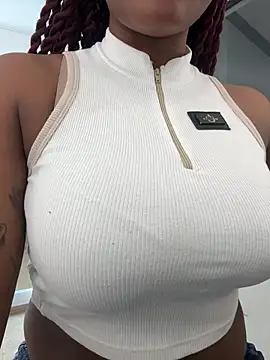 VictoriaKroft online show from June 12, 2026, 12:25 pm