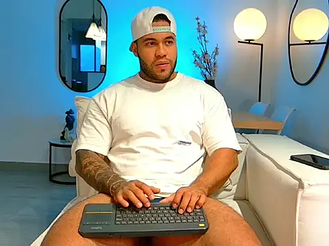 Michael Salens online show from September 18, 2025, 10:02 pm