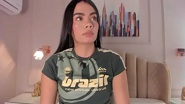 mia kisses2 online show from August 4, 2026, 3:55 am