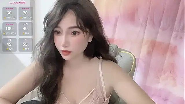 Crush-7ii online show from September 14, 2025, 1:44 pm