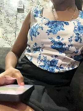 Snapshot of sakshi5533 chatting on October 6, 2025, 10:38 am sakshi5533 online show from October 6, 2025, 10:38 am