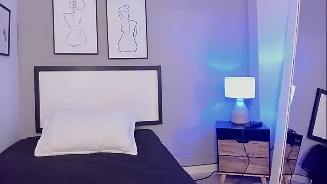 MartinaRizzi online show from September 11, 2025, 3:39 am