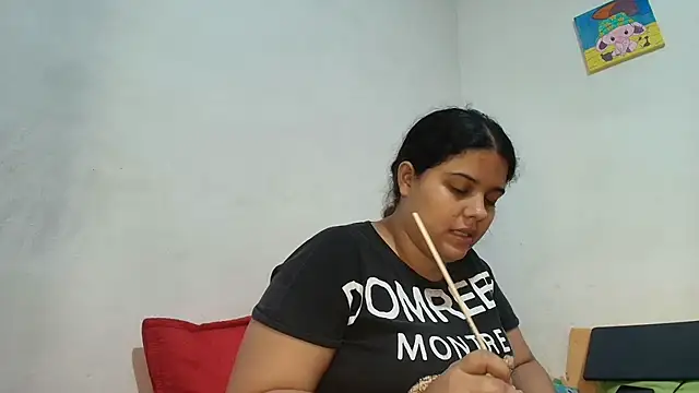 Snapshot of luisahot_9727 chatting on February 11, 2026, 2:22 am luisahot 9727 online show from February 11, 2026, 2:22 am