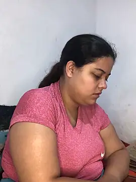 Snapshot of luisahot_9727 chatting on February 20, 2026, 6:26 am luisahot 9727 online show from February 20, 2026, 6:26 am