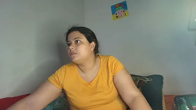 Snapshot of luisahot_9727 chatting on February 24, 2026, 6:47 am luisahot 9727 online show from February 24, 2026, 6:47 am