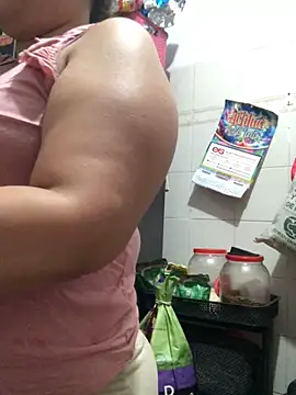 Snapshot of luisahot_9727 chatting on March 21, 2026, 7:09 am luisahot 9727 online show from March 21, 2026, 7:09 am