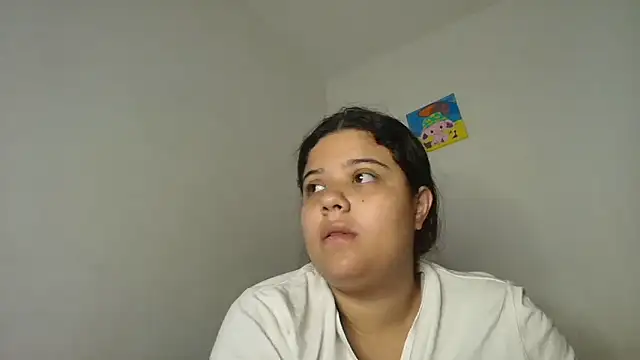 Snapshot of luisahot_9727 chatting on February 17, 2026, 9:39 am luisahot 9727 online show from February 17, 2026, 9:39 am