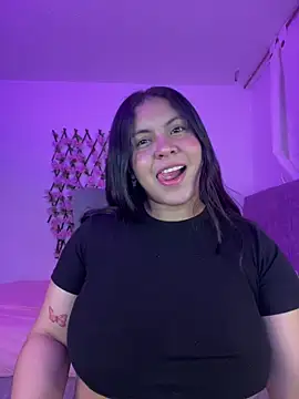 Dominic Schmit01 online show from September 15, 2025, 4:35 am