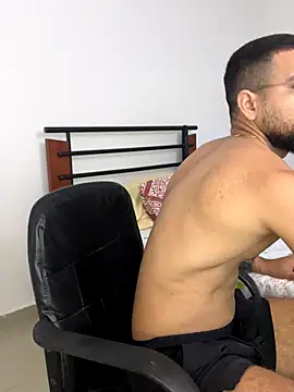 vincentjaxon online show from November 17, 2025, 11:03 am