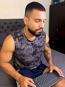 vincentjaxon online show from October 6, 2025, 12:28 pm