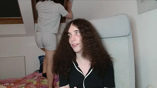 tsbubbles760 online show from October 19, 2025, 9:50 pm