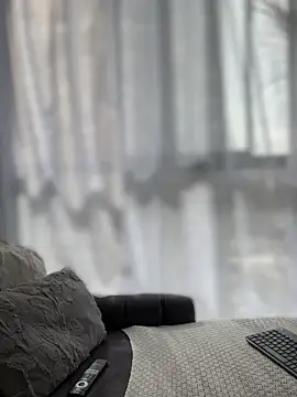 Sofi Leal online show from September 28, 2025, 1:07 pm