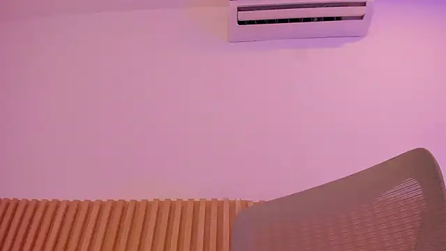 OliviaSweett online show from June 24, 2026, 6:50 pm