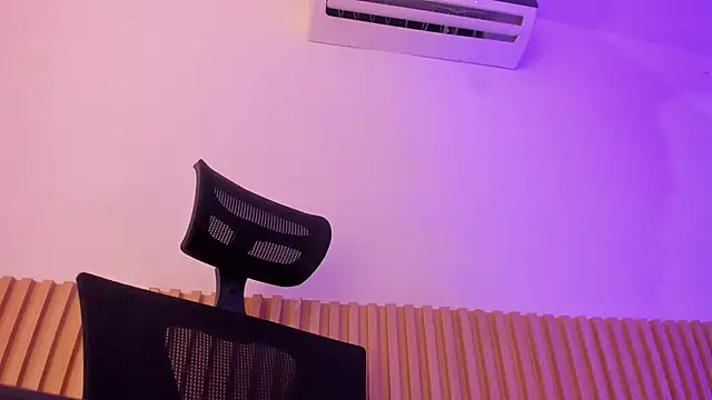 OliviaSweett online show from September 26, 2025, 6:48 pm