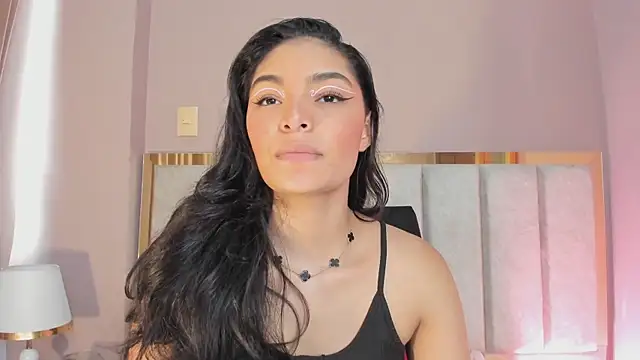 LunaAspen  online show from March 18, 2026, 5:58 pm