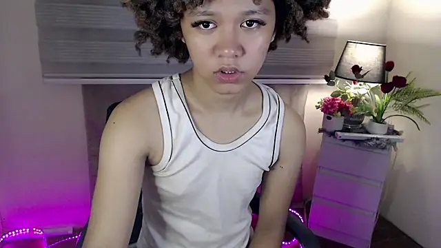 9INCHESHARDCOCK online show from December 22, 2025, 6:46 am