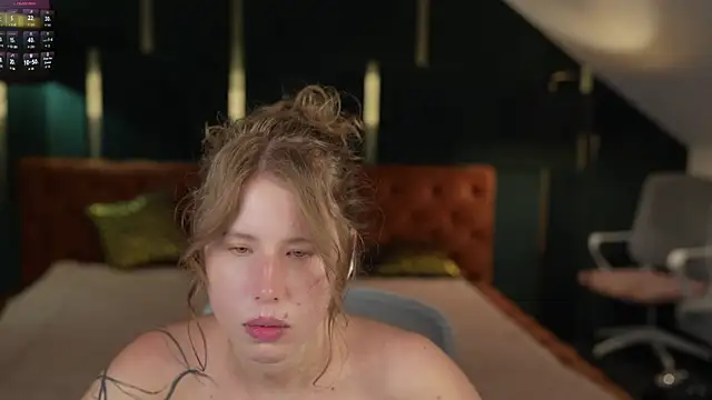 BadAfina online show from September 18, 2025, 10:29 am