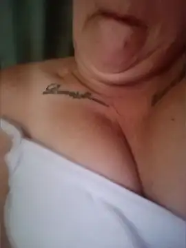 SinisterBabe online show from June 17, 2026, 12:37 pm