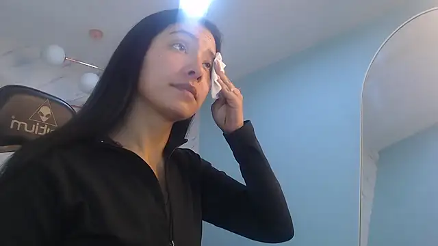 victoria hernandez t  online show from April 28, 2026, 1:04 pm
