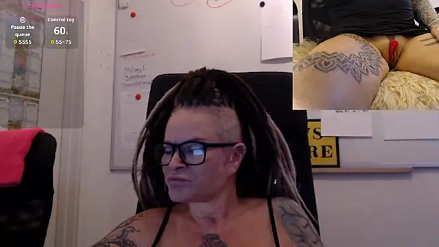 DarkDomina online show from January 15, 2026, 11:57 am