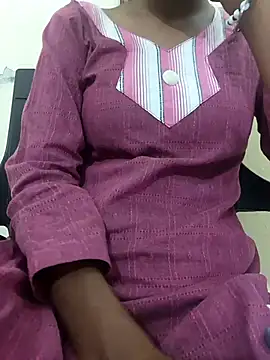 Alia-00 online show from September 24, 2025, 3:57 am