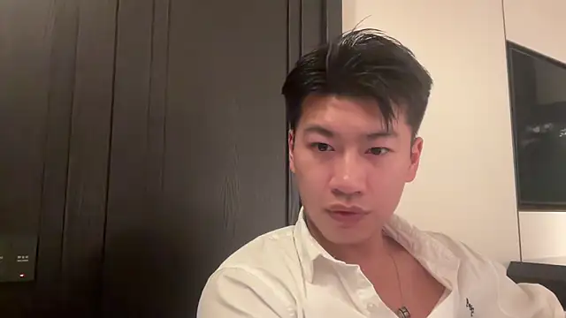 Snapshot of heywilliam chatting on November 5, 2025, 2:20 pm heywilliam online show from November 5, 2025, 2:20 pm