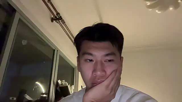 Snapshot of heywilliam chatting on October 31, 2025, 8:38 pm heywilliam online show from October 31, 2025, 8:38 pm