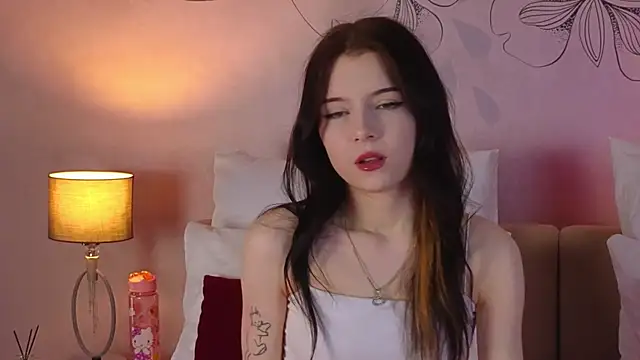Angel  Rosse online show from June 11, 2026, 4:48 pm