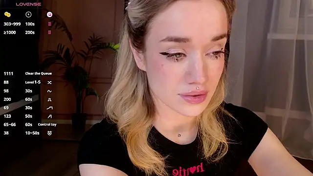 DiscoPotato online show from November 18, 2025, 2:53 pm