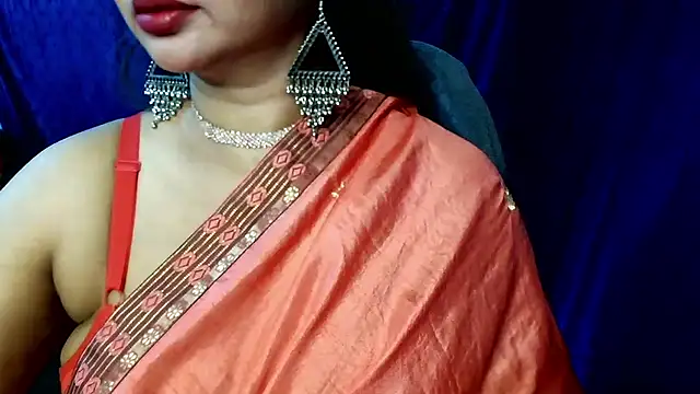 QUEEN SAKHI- online show from April 7, 2026, 10:17 am