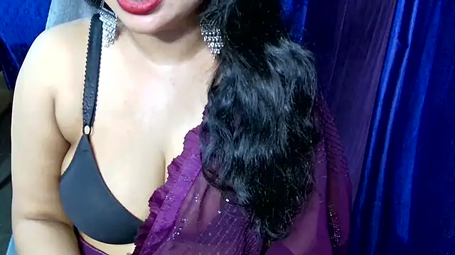 QUEEN SAKHI- online show from March 30, 2026, 7:04 pm