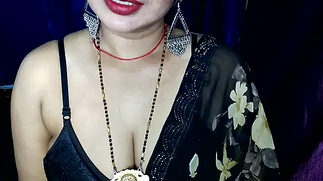 QUEEN SAKHI- online show from June 11, 2026, 5:26 am