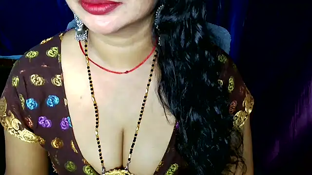 QUEEN SAKHI- online show from June 12, 2026, 10:02 am
