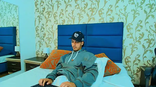 Marcus Jeron online show from November 4, 2025, 8:34 pm