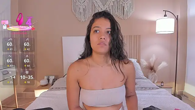 Camila Bustamante online show from May 29, 2026, 1:39 pm