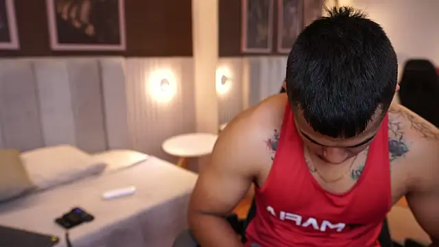 Thiago Valente online show from October 4, 2025, 1:01 pm