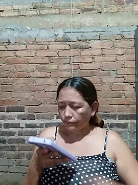 Snapshot of marinita13 chatting on June 13, 2026, 12:52 am marinita13 online show from June 13, 2026, 12:52 am