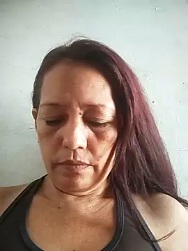 marinita13 online show from September 20, 2025, 3:28 pm