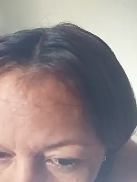 marinita13 online show from January 7, 2026, 3:06 pm