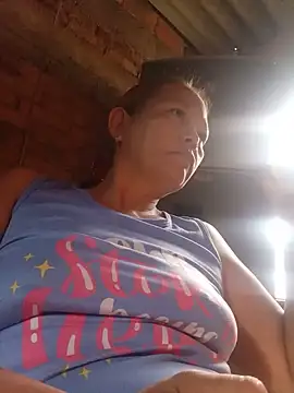 Snapshot of marinita13 chatting on August 5, 2026, 12:54 pm marinita13 online show from August 5, 2026, 12:54 pm