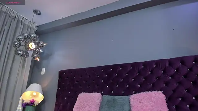 RedAngel1- online show from September 27, 2025, 4:07 am