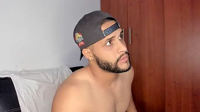 Pier Simons online show from November 6, 2025, 7:45 am