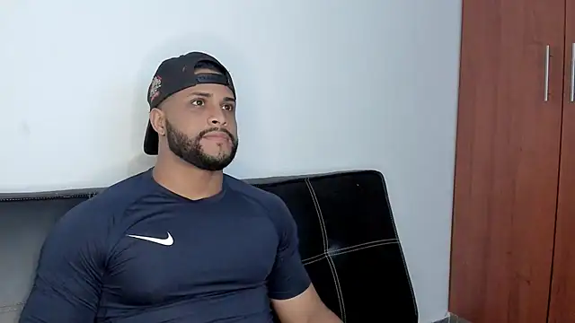 Pier Simons online show from October 19, 2025, 10:18 am