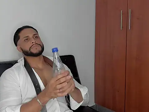 Pier Simons online show from September 28, 2025, 10:55 am