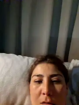 Snapshot of KatyPerra2 chatting on September 30, 2025, 12:16 am KatyPerra2 online show from September 30, 2025, 12:16 am