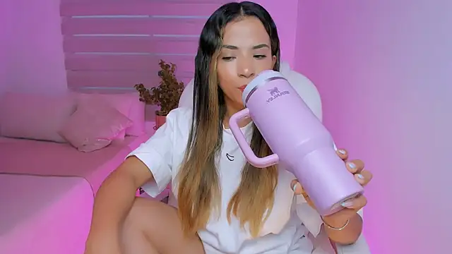 Chloe Rain online show from August 5, 2026, 11:21 pm