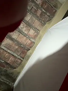 Chloe Leaozinho online show from February 7, 2026, 7:33 pm