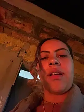 Chloe Leaozinho online show from June 21, 2026, 10:15 pm