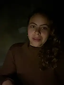 Chloe Leaozinho online show from July 17, 2026, 6:21 am