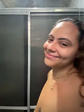 Chloe Leaozinho online show from April 25, 2026, 2:25 pm